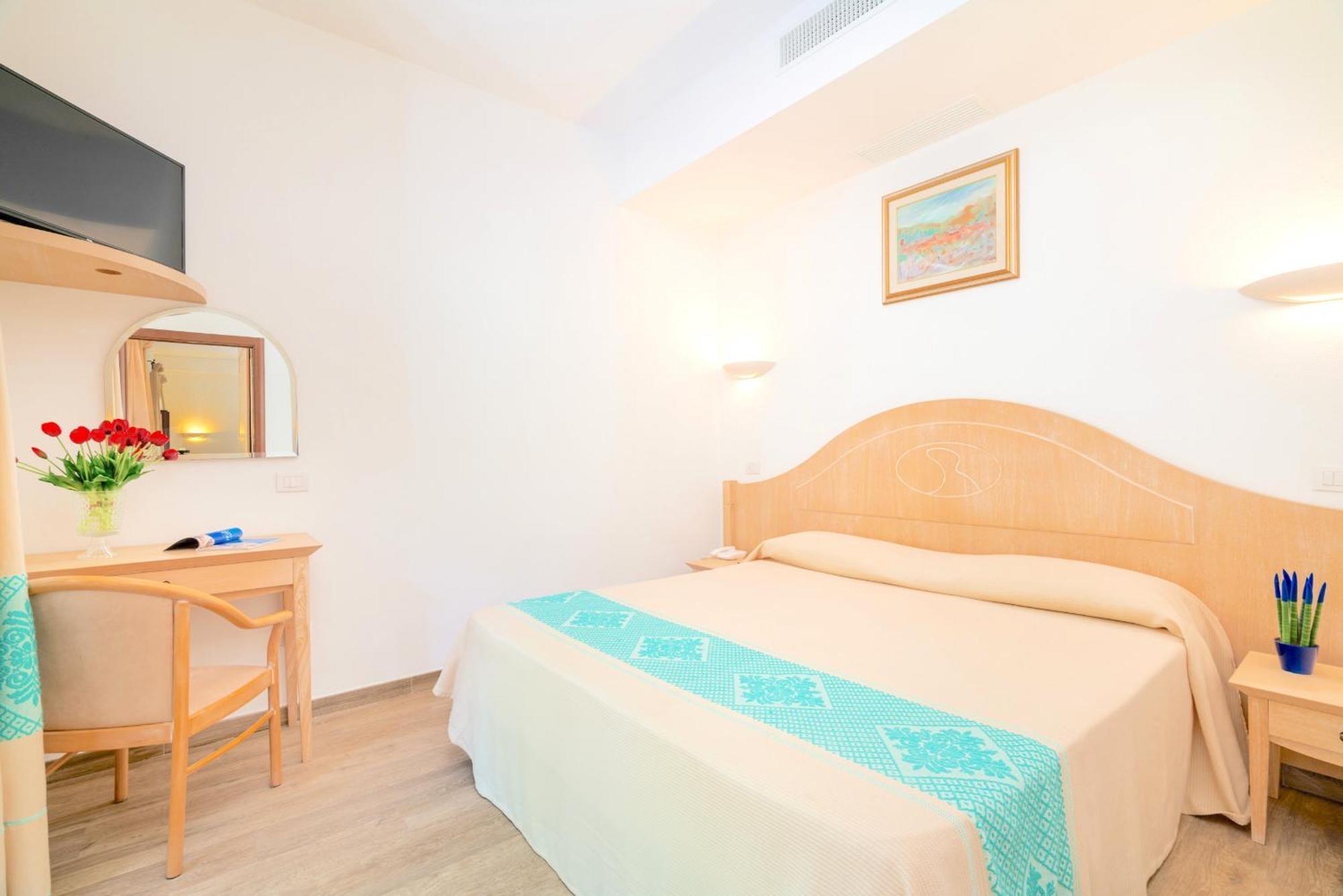 Hotel Dei Pini Фертілія Номер фото